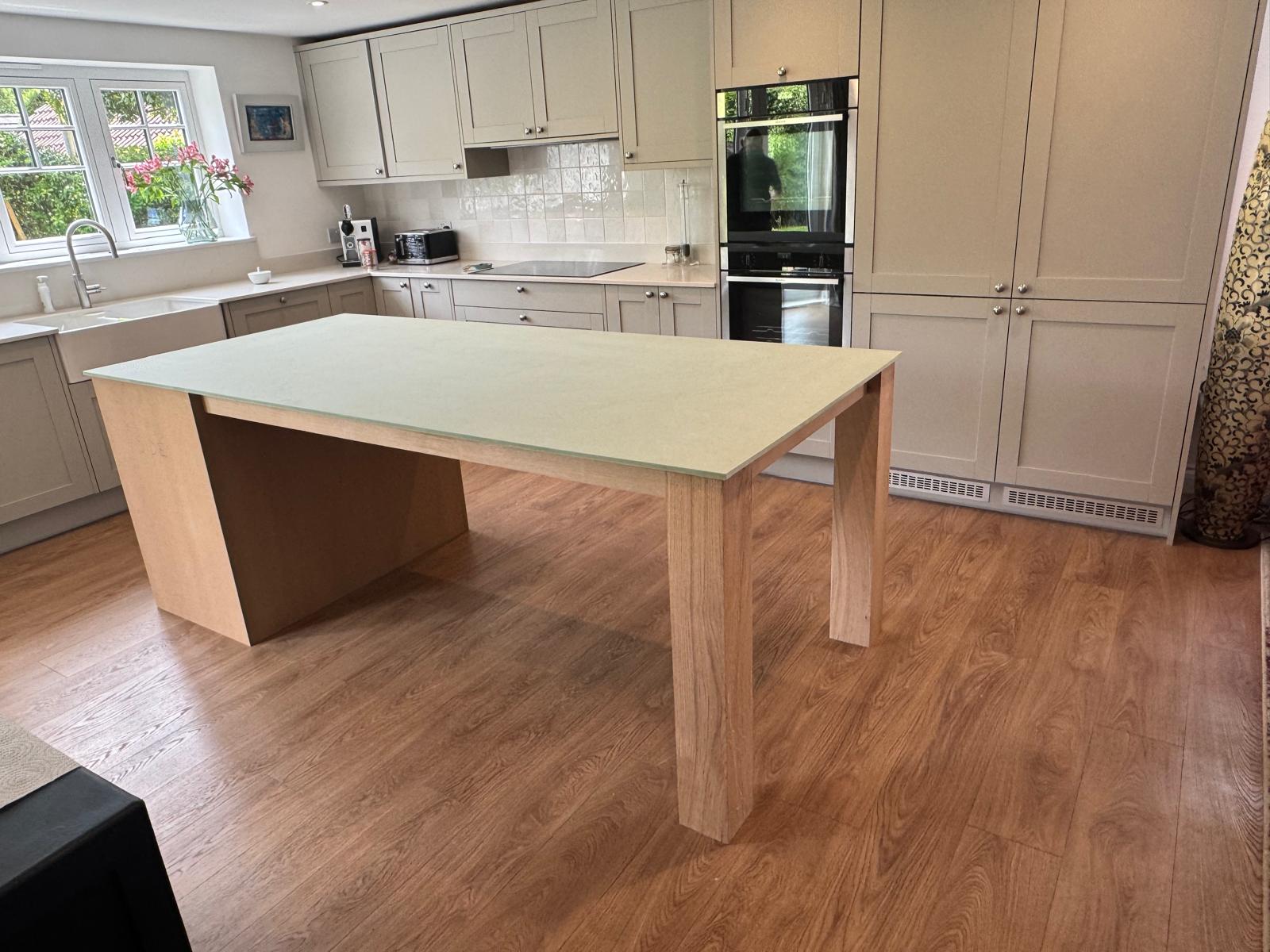 Kitchen island
